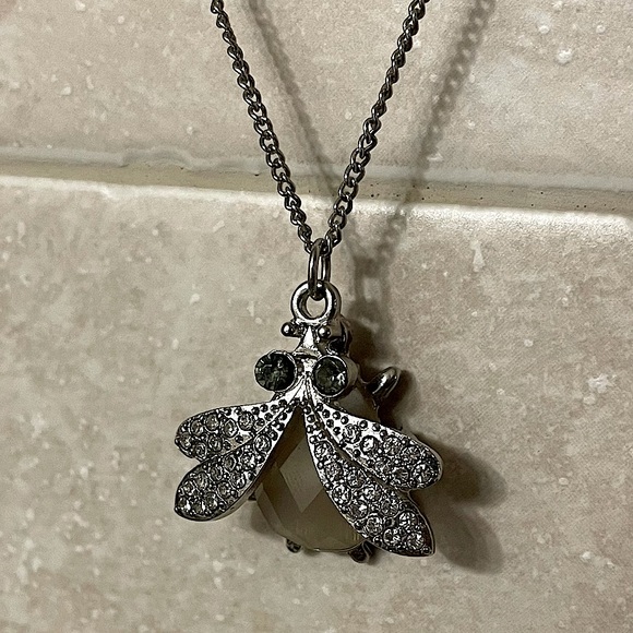 Moth Fly long necklace - Picture 1 of 3